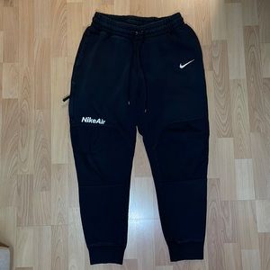 Nike Tech Joggers